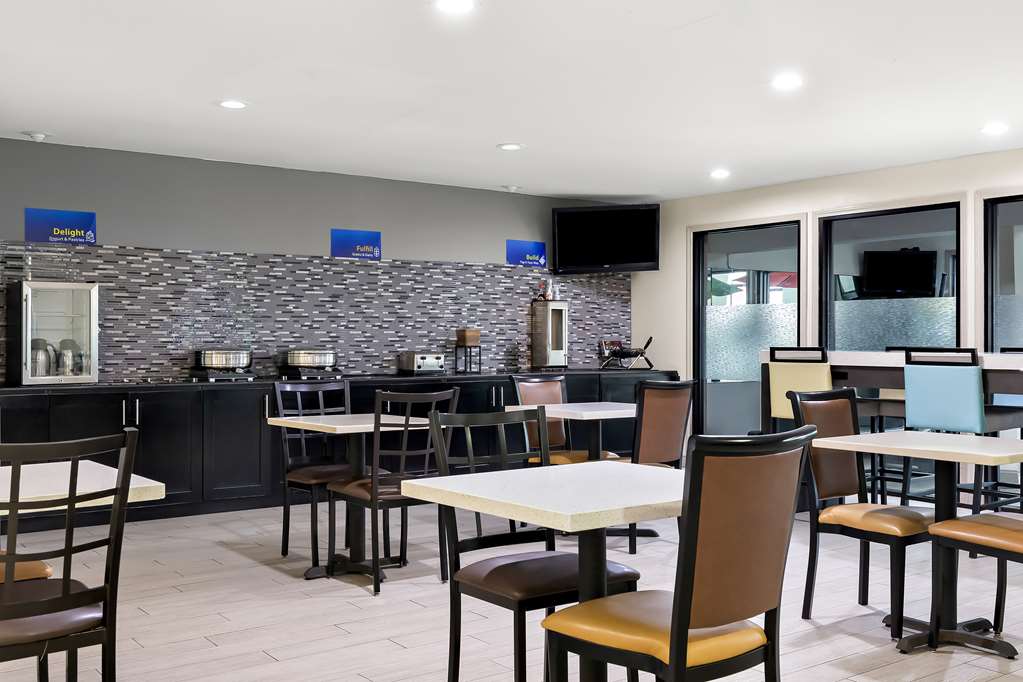 Best Western Saluki Inn - photo 36