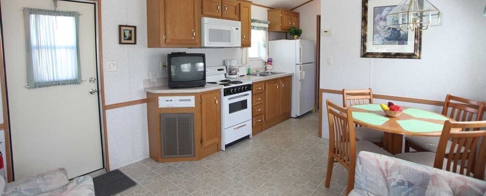 Road Runner Travel Resort Caravan Park - photo 18