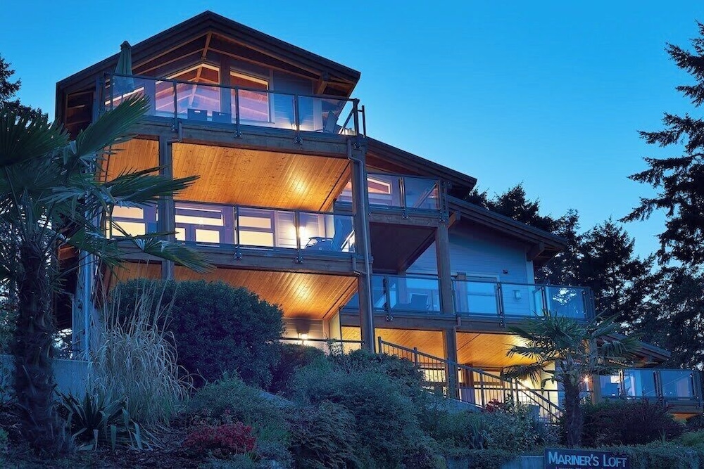 Mariner's Loft Salt Spring Island — 5-Star Luxury Hotel in Salt Spring Island, Canada
