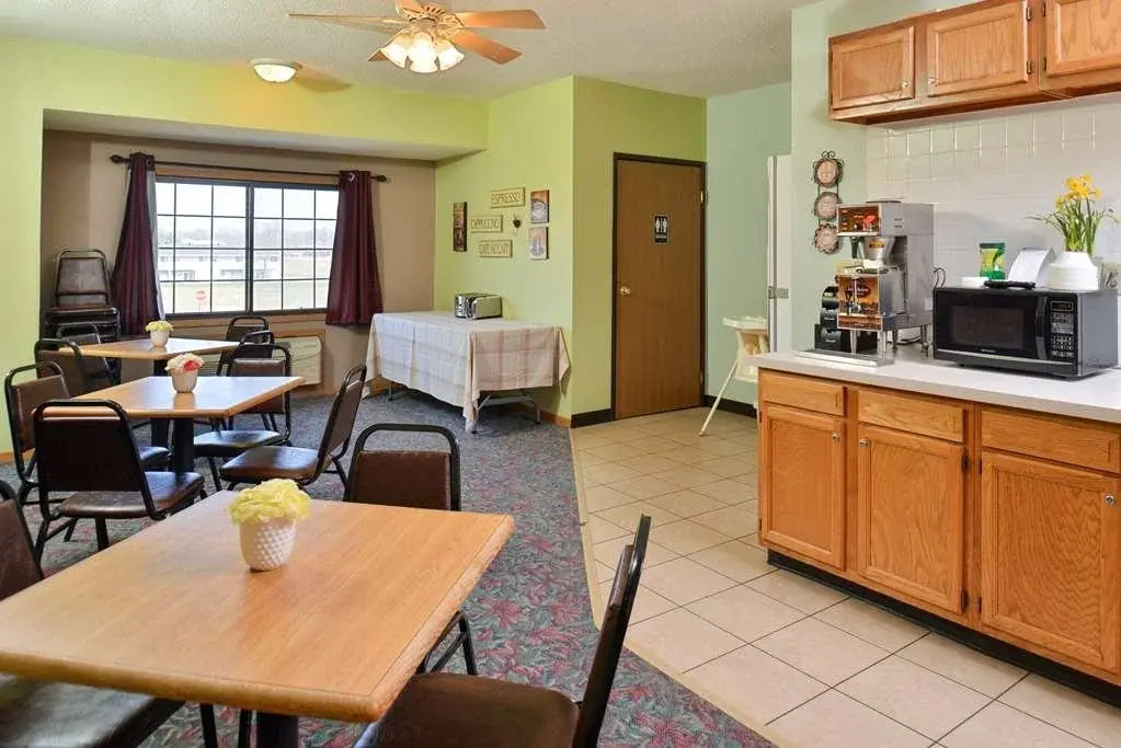 Days Inn - photo 18