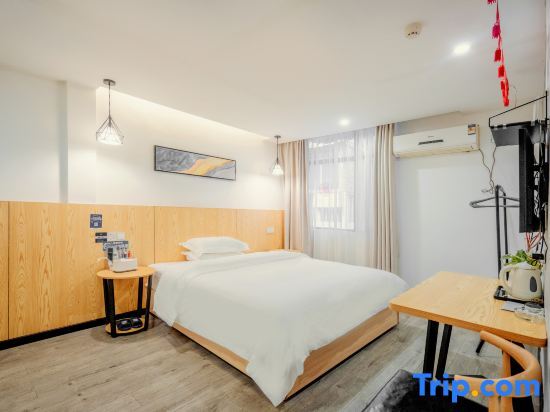 NO.33 convenient hotel in Wuzhou, People's Republic of China