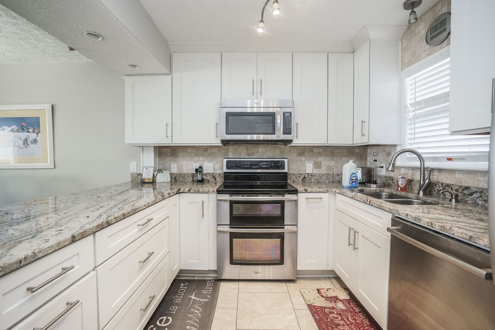 Sailfish Townhomes by Panhandle Getaways - photo 12