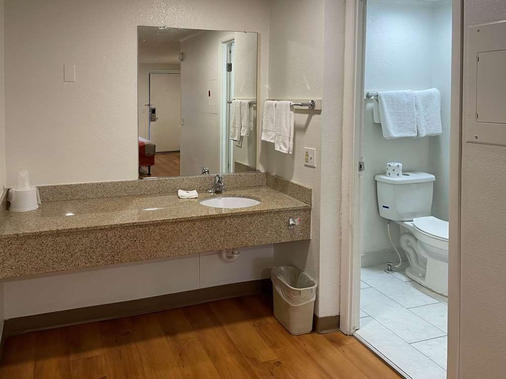Motel6 Hagerstown MD - photo 13