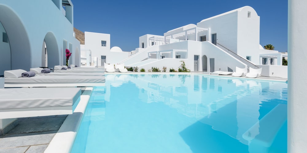 Antoperla Luxury Hotel & Spa — 5-Star Luxury Hotel in Fira, Greece