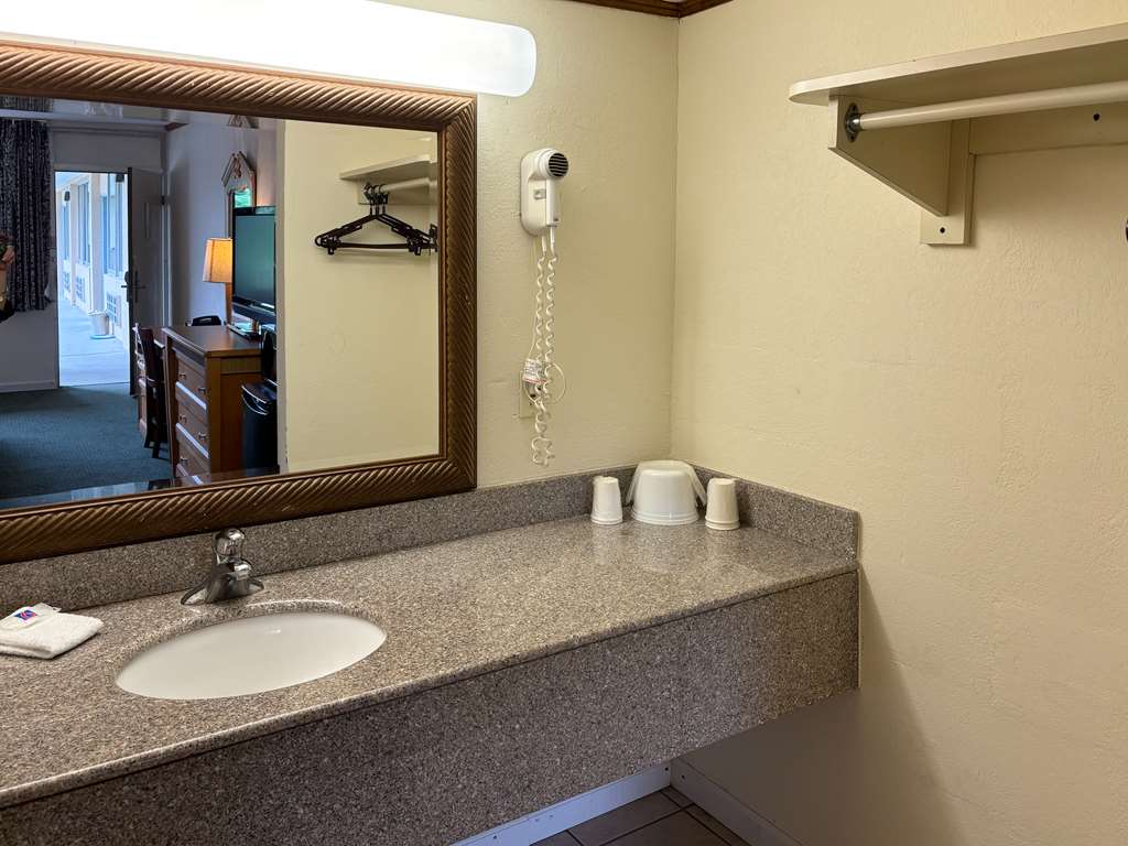 Motel 6 Pocomoke City MD - photo 13