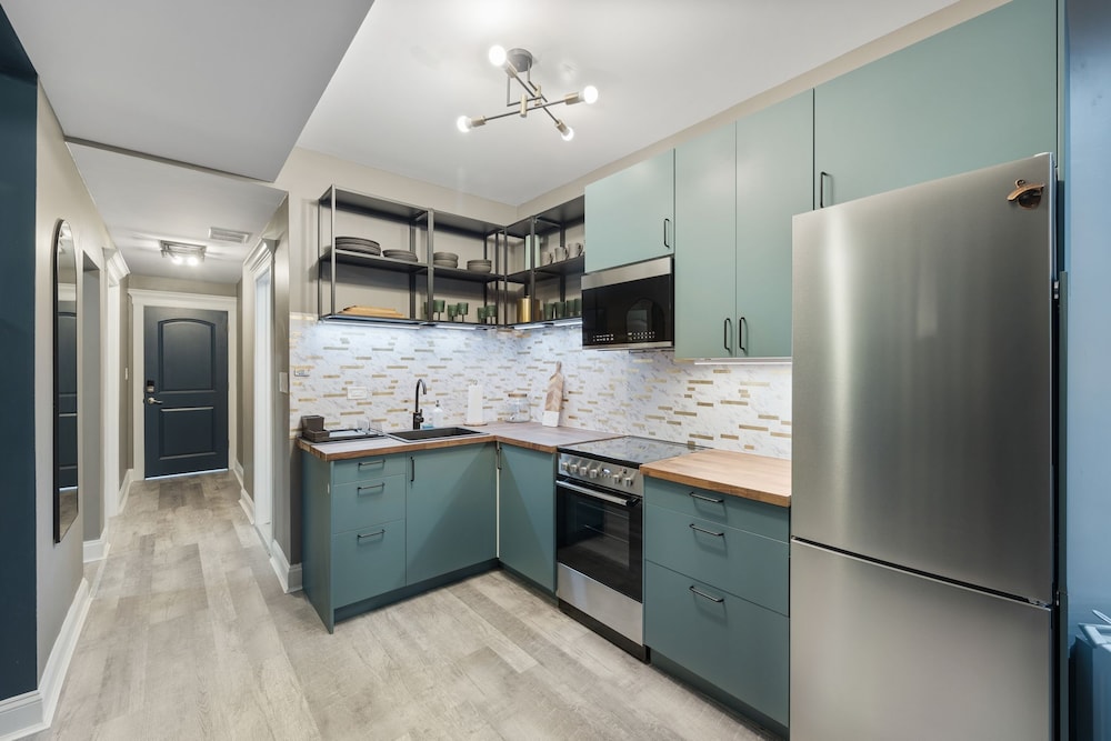 Wrigleyville Suites - photo 54
