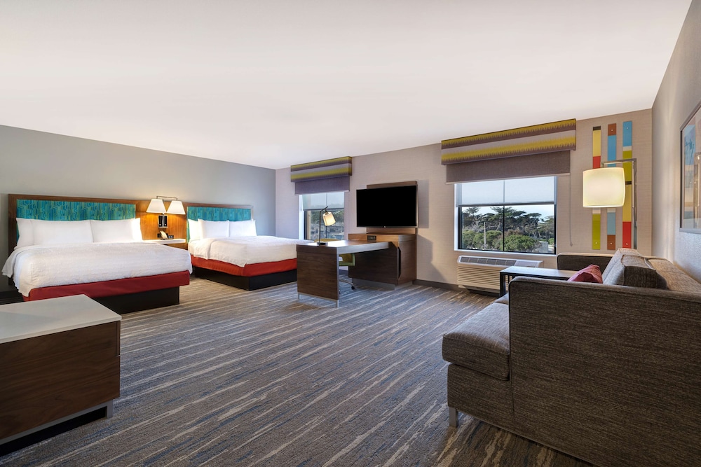 Hampton Inn & Suites by Hilton Marina - photo 13