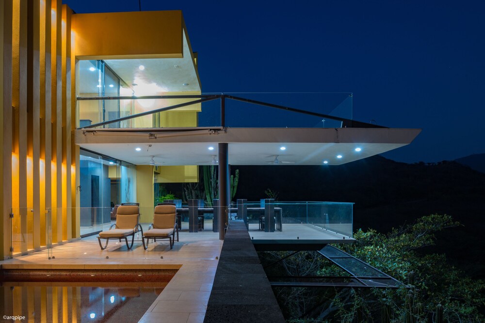 Casa Ave Del Risco — 4-Star Luxury Hotel in Colima, Mexico