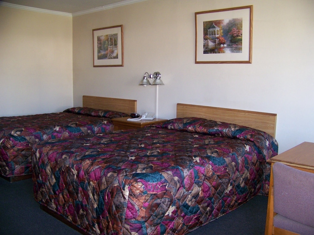 Emerald Sands Inn - photo 14