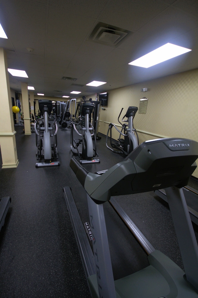 Atrium Hotel and Suites - photo 34