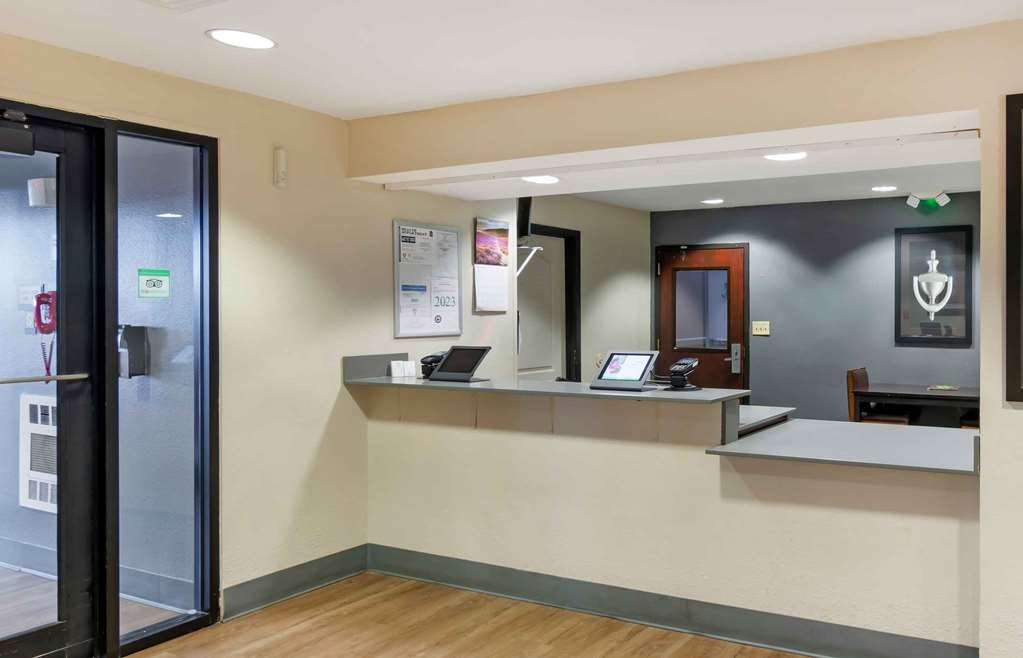 Extended Stay America Suites Kansas City Airport - photo 8