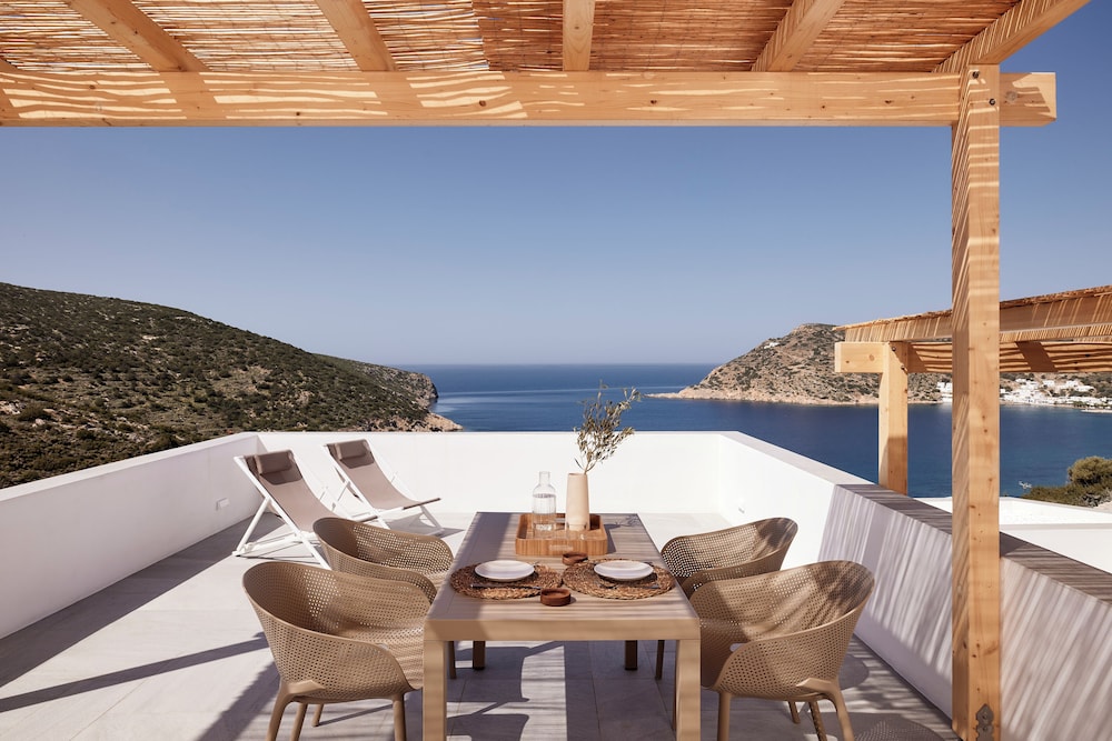 Eutopia Suites Sifnos in Vathi, Greece