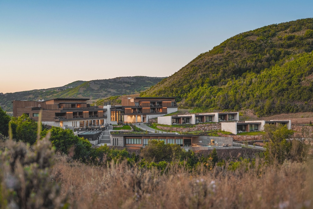 The Lodge at Blue Sky Auberge Collection — 5-Star Luxury Hotel in Bridgeport, United States