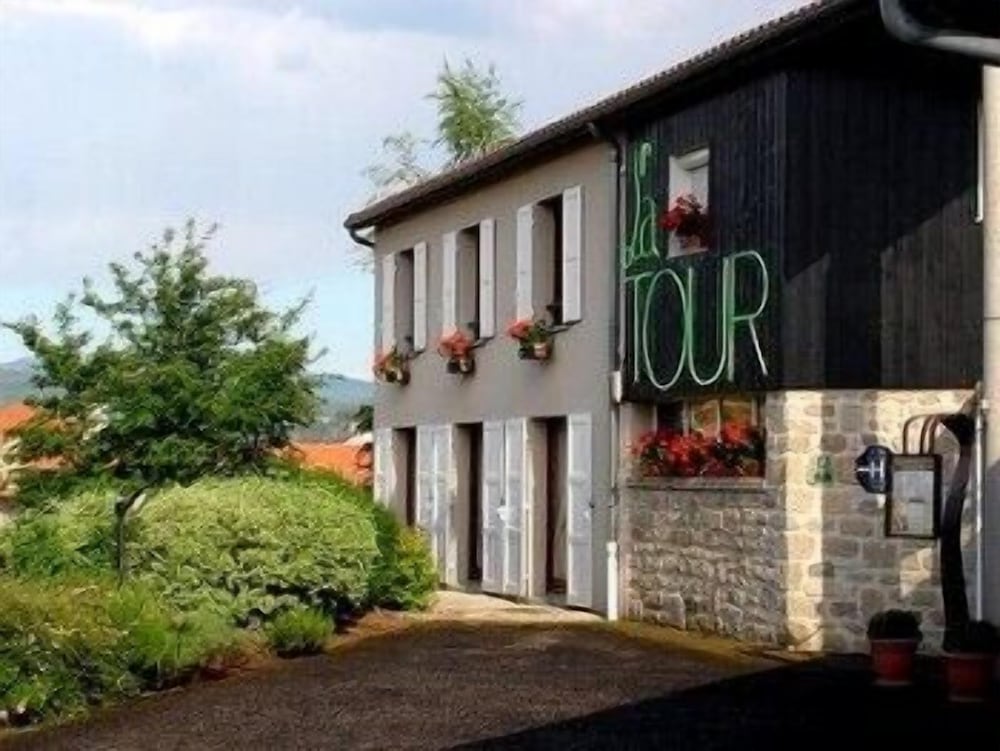 Hôtel Restaurant La Tour — hotel in Dunieres