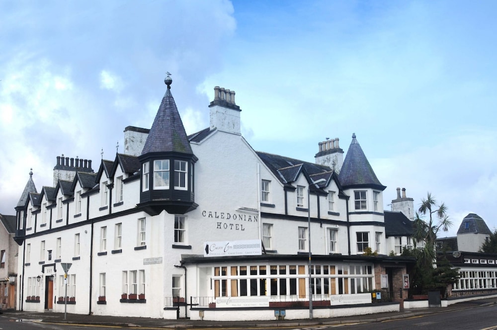 Caledonian Hotel — Ullapool — photo 2