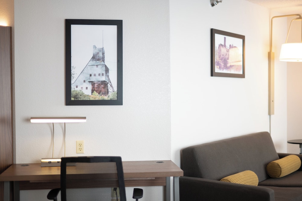 Holiday Inn Express Houghton Keweenaw by IHG - photo 23