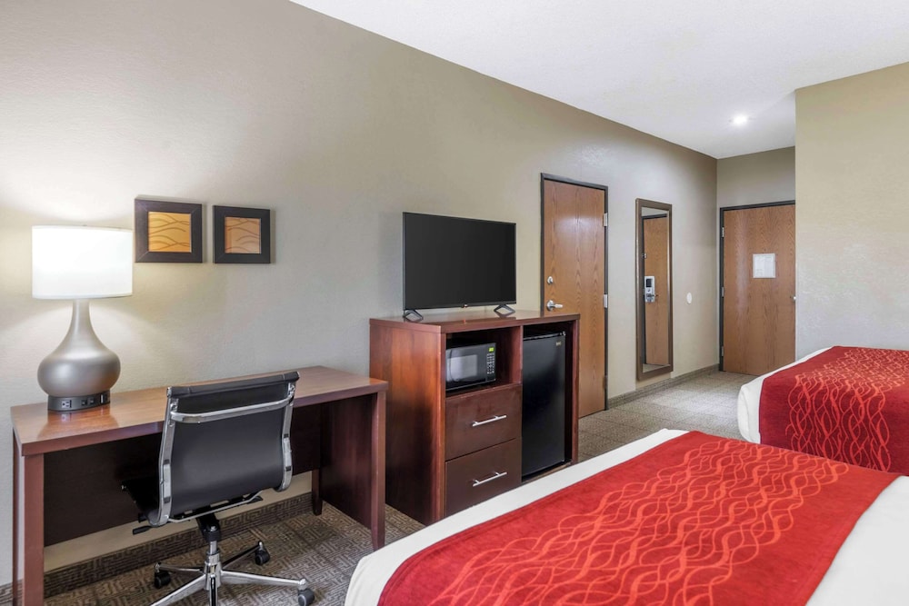 Grain Valley Inn Kansas City - photo 22