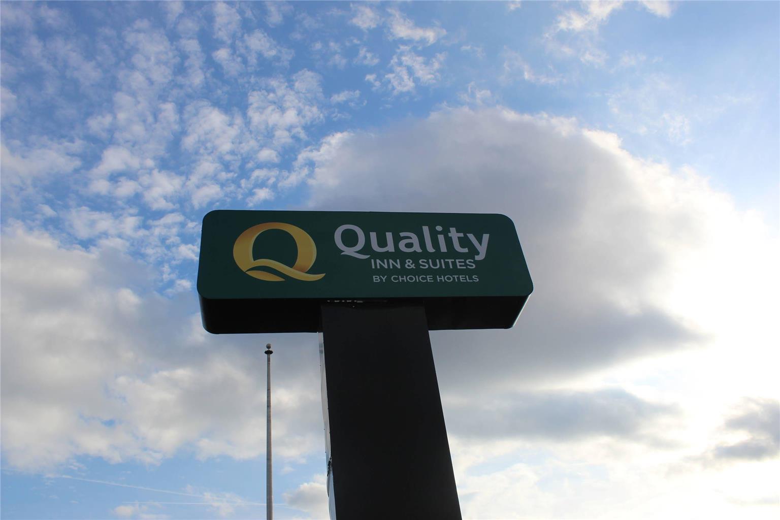 Quality Inn and Suites University Area - photo 9