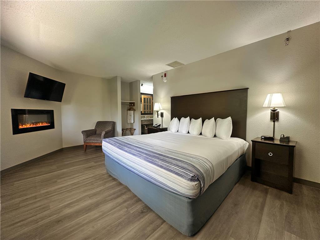 AmericInn by Wyndham Menominee - photo 15