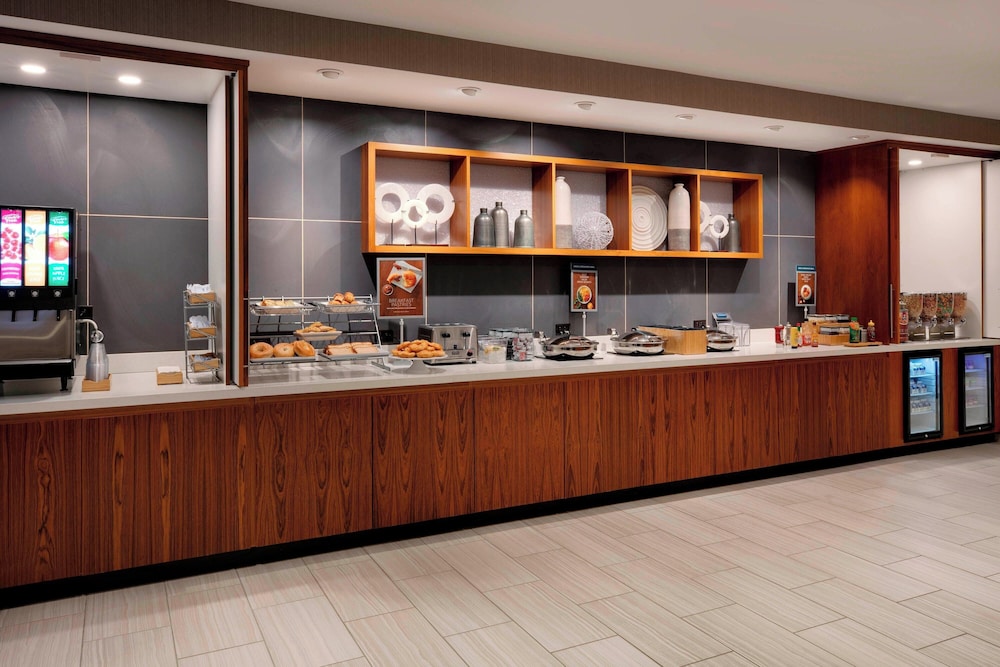 SpringHill Suites by Marriott Hampton Portsmouth - photo 21