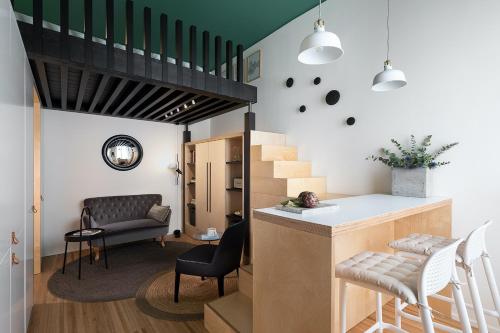 Hostmate Milano Tunisia 15 Porta Venezia — 4-Star Luxury Hotel in Milan, Italy