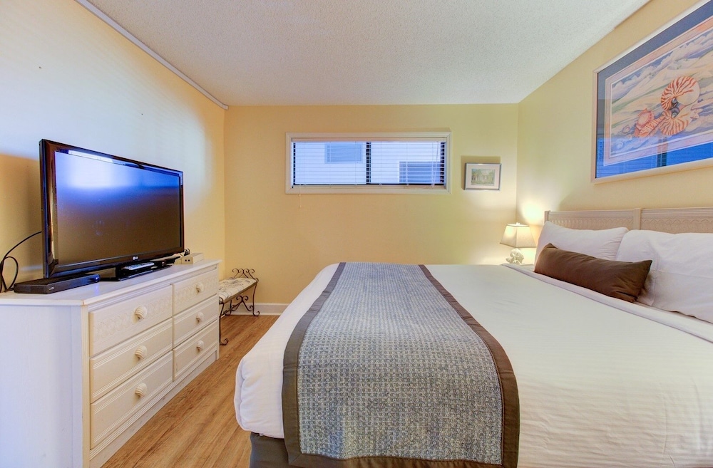 0208 Tiki Tower by Atlantic Towers - photo 4