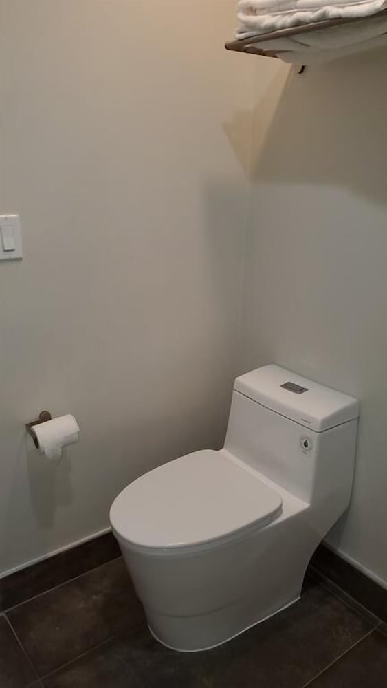 Exclusivo Inn & Suites - photo 18