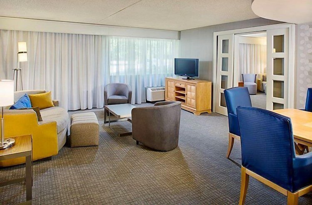 Courtyard by Marriott Montvale - photo 16