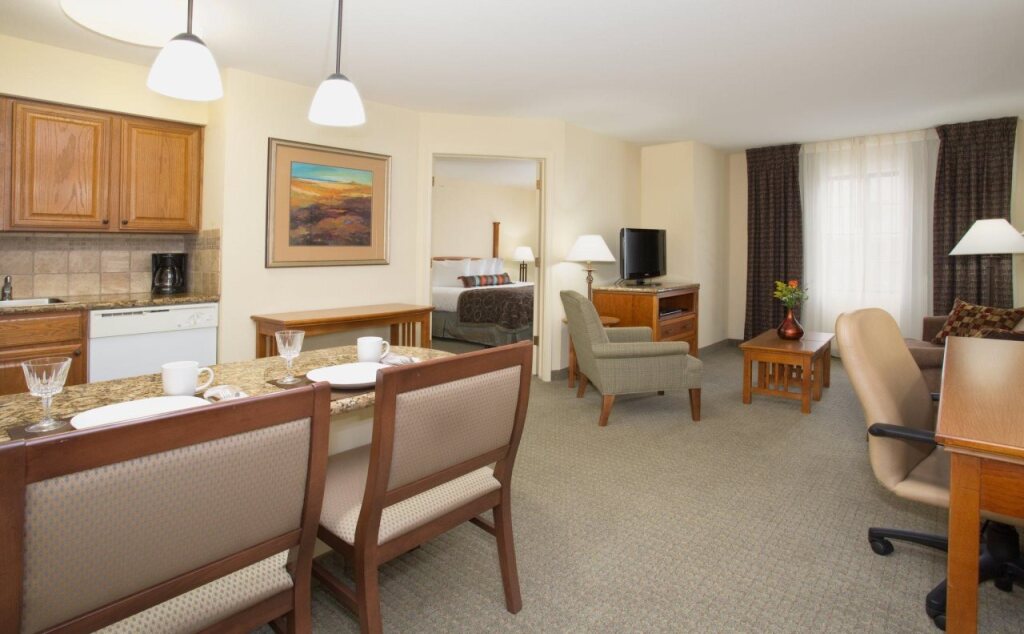 Staybridge Suites Lincoln I 80 - photo 2