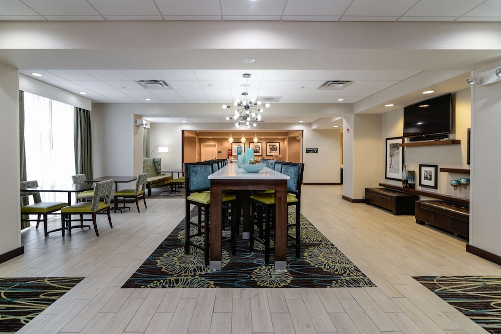 Hampton Inn Brighton - photo 63