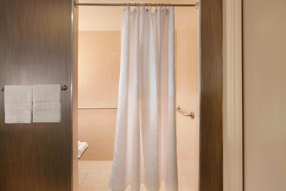 Sheraton DFW Airport Hotel - photo 24