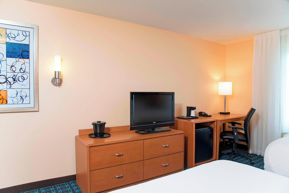 Fairfield Inn & Suites by Marriott Omaha Downtown - photo 11