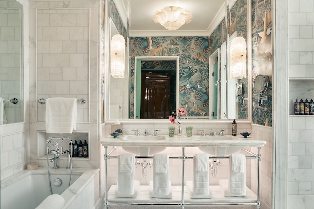 The Fifth Avenue Hotel - photo 53