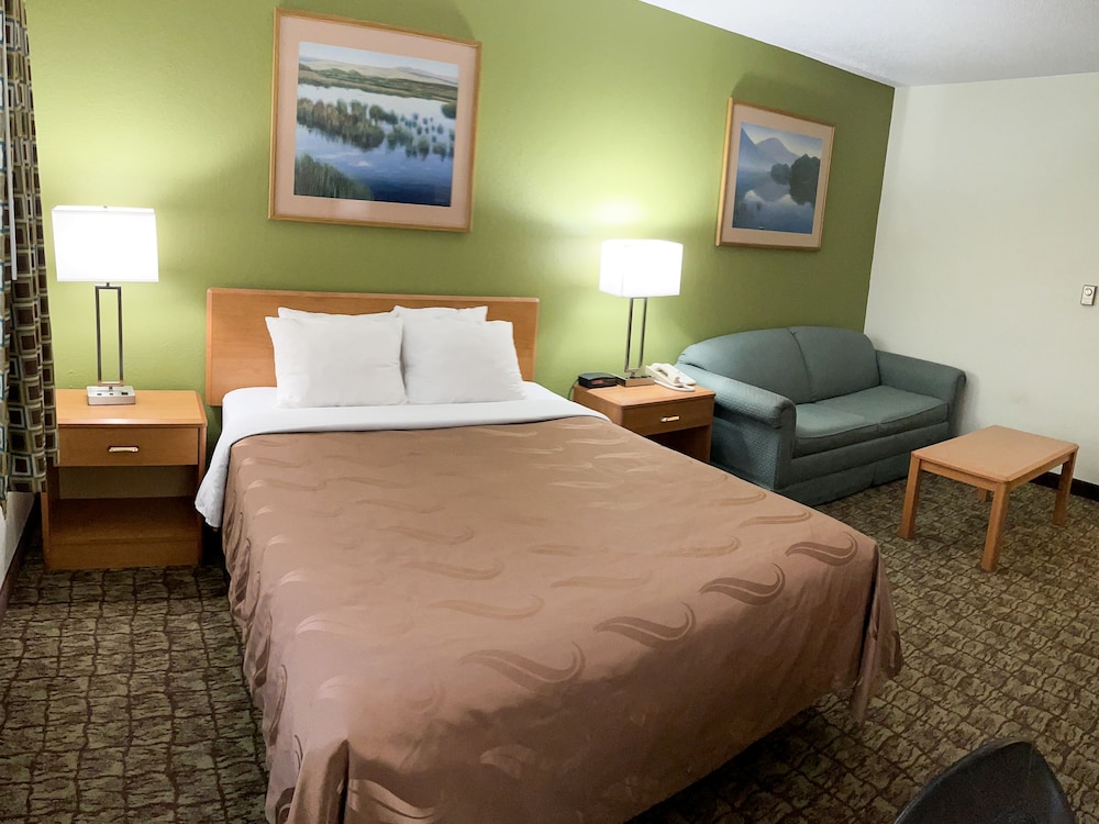 Hudson Inn & Suites - photo 20