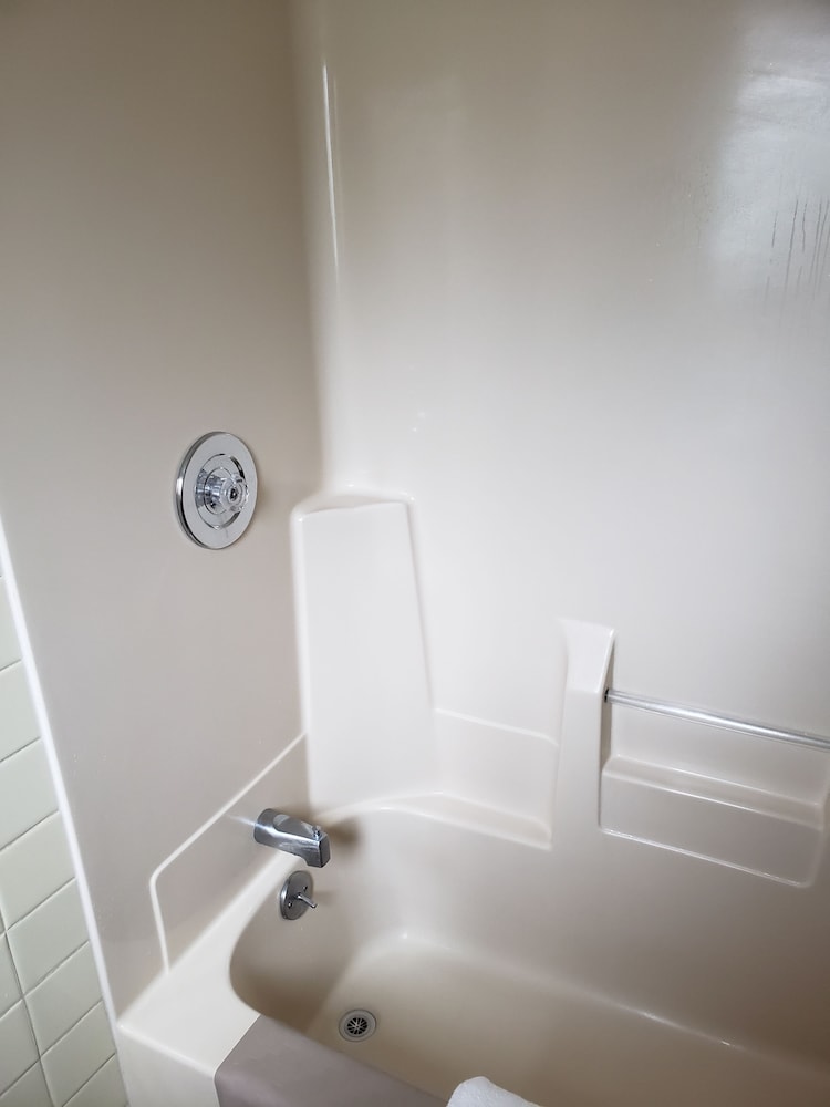 Budget Host Inn Somerset - photo 28
