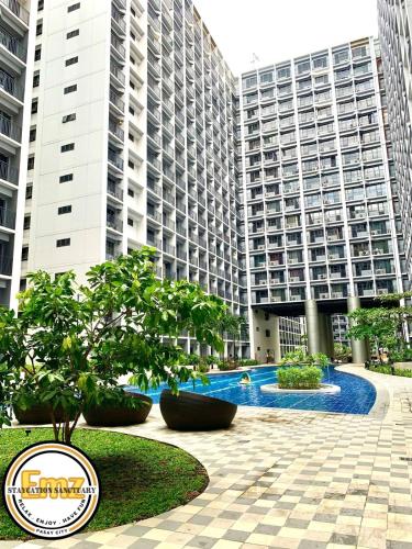 Emz Shore2 Staycation 16 — 4-Star Luxury Hotel in Manila, Philippines