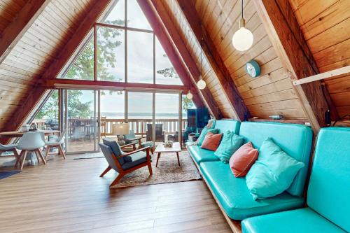 A Frame Adventure - carbon neutral hotel in Gig Harbor