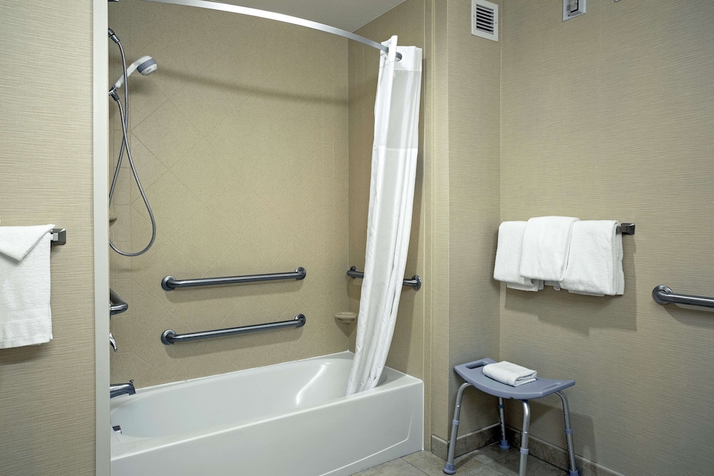 Hampton Inn & Suites Prescott Valley - photo 31