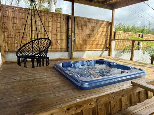 L’Eden du Piton des Roches in Unknown City, Réunion