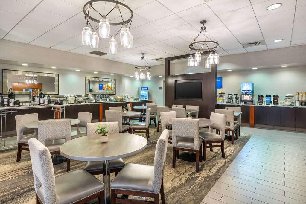 Comfort Inn & Suites Logan International Airport - photo 26