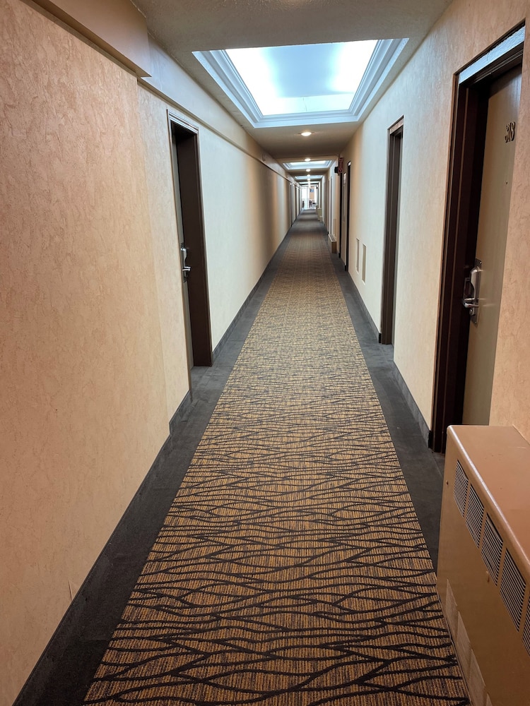 Almac Hotel Lac La Biche — Lac La Biche — photo 2
