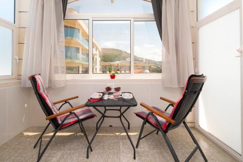 SB Apartment No 2