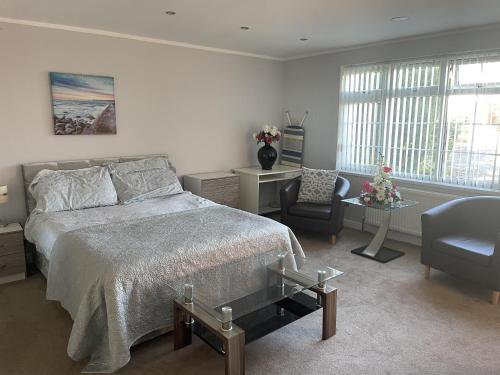 studio flat near NEC Solihull & Airport. Short & Long stay Contractors HS2 NHS — 4-Star Luxury Hotel in Solihull, United Kingdom