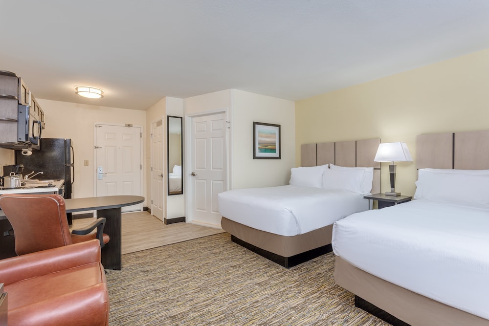 Candlewood Suites Secaucus Meadowlands by IHG - photo 6