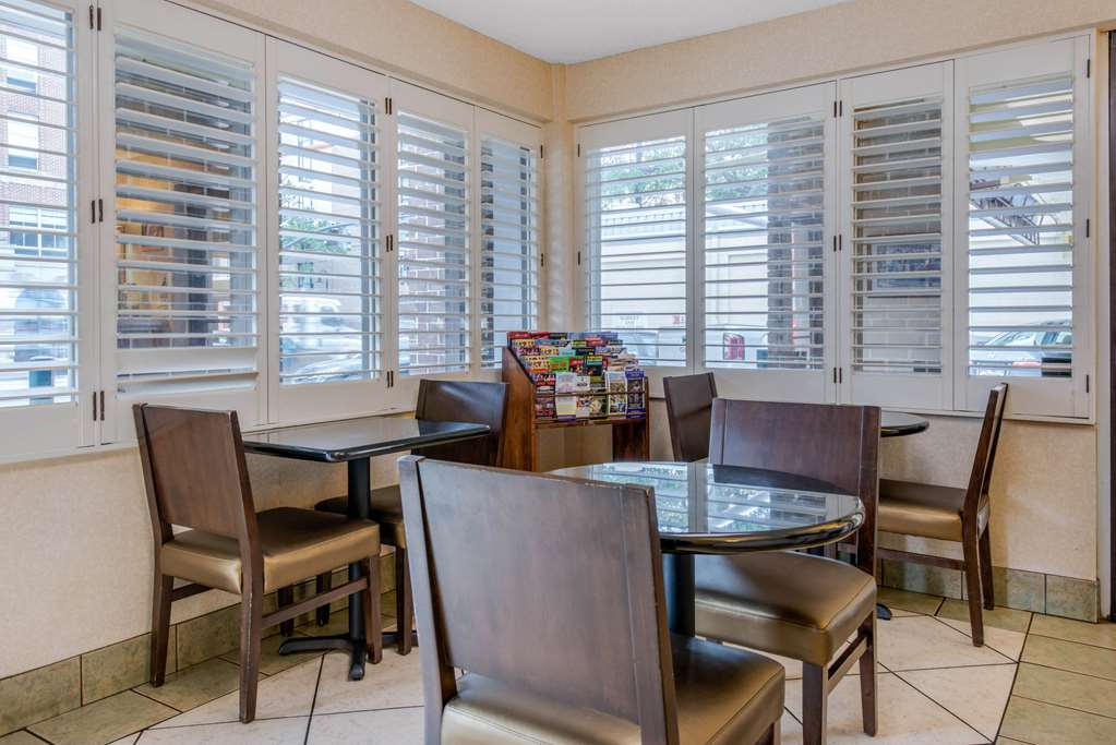 Quality Inn Savannah Historic District - photo 7