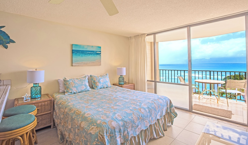 Valley Isle Resort — Lahaina
