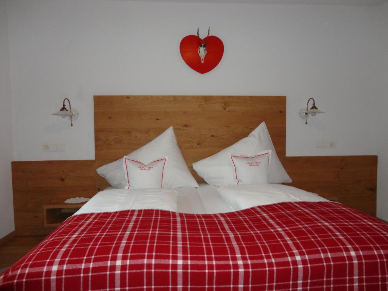 Alpenferienwohnung Strickner — 4-Star Luxury Hotel in Neustift Im Stubaital, Austria