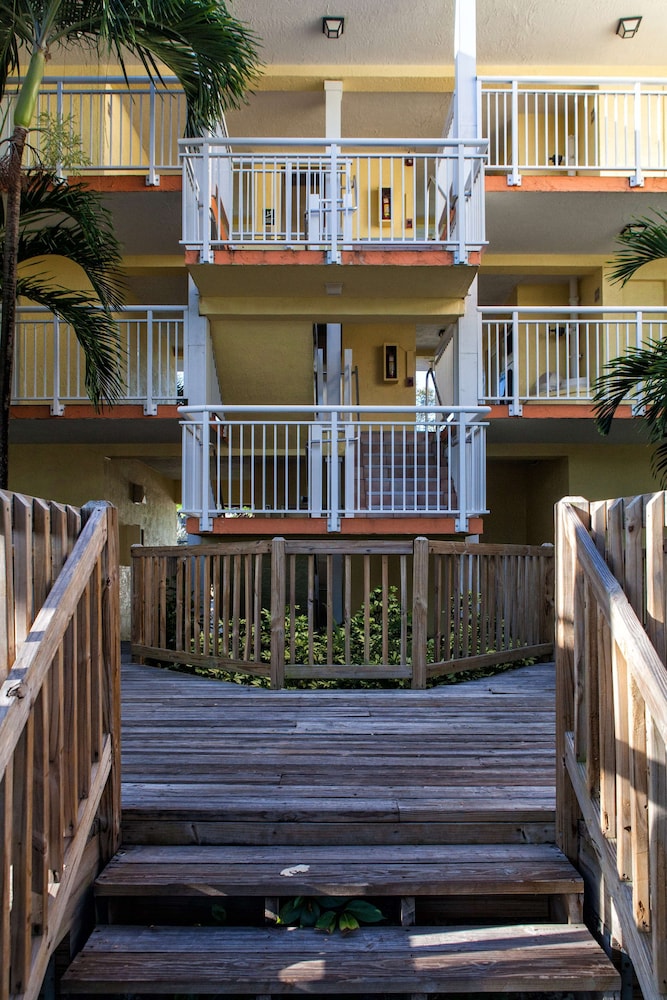 Marina Del Mar Resort and Marina - photo 71