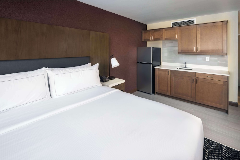 DoubleTree by Hilton Manhattan KS - photo 15