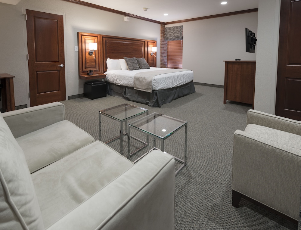 Hillsdale College Dow Hotel and Conference Center - photo 7